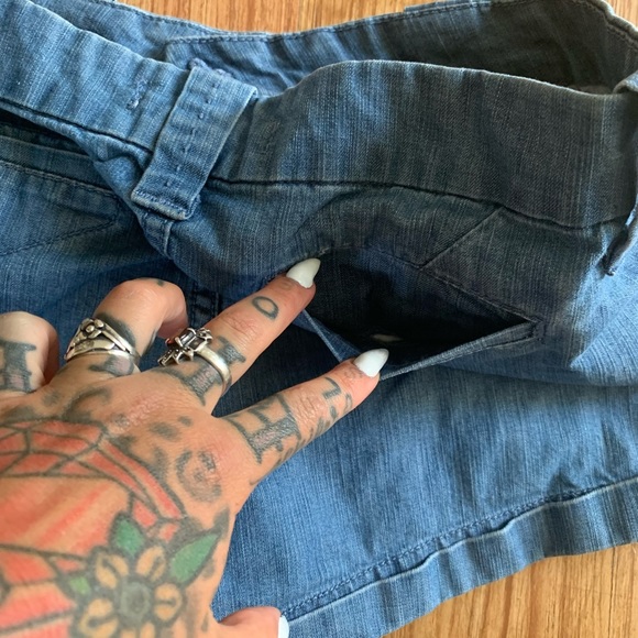 Denim shorts - Picture 6 of 6